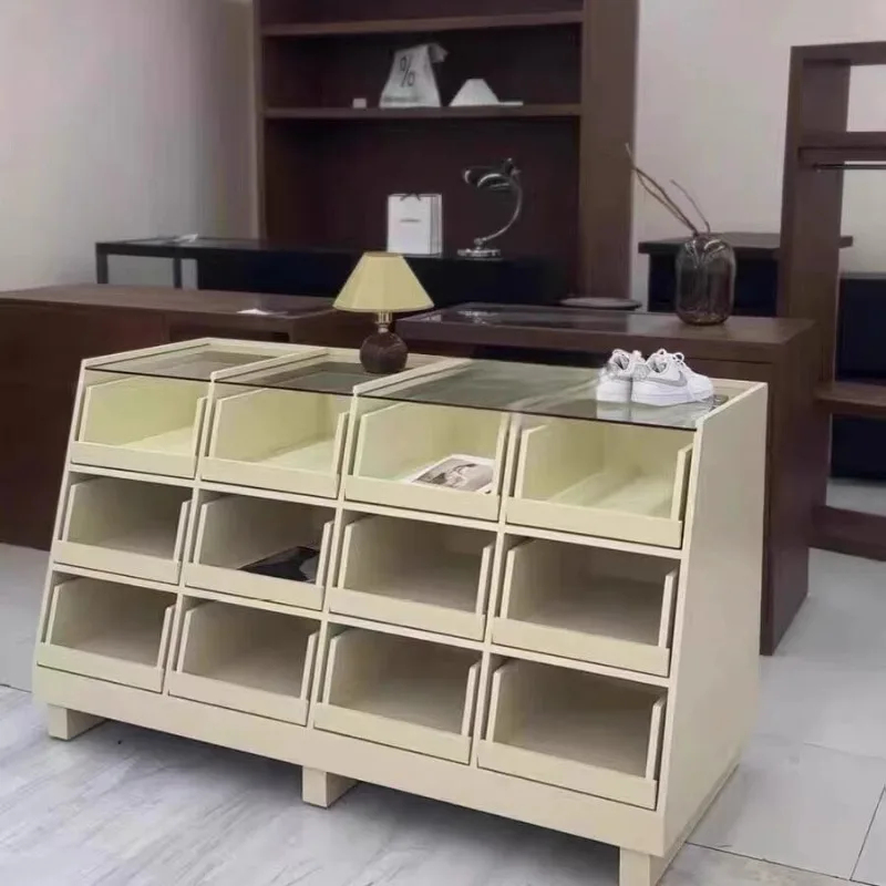 Children's Clothing Store Naka - Furniture Hardware Store recensie en prijs